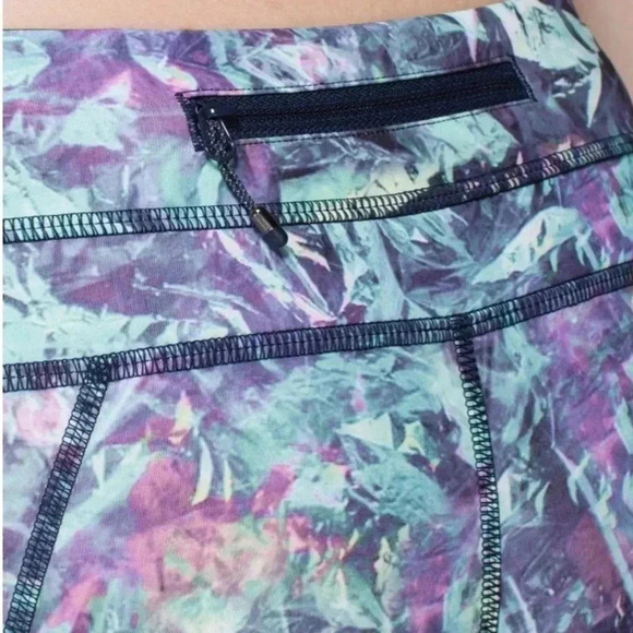 Lululemon run inspire crop 11, 21 1/2” - Picture 6 of 11